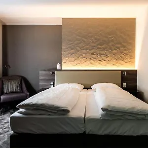 2* Hotel Am Park